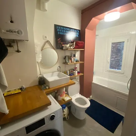 아파트 Quiet 2-room In
